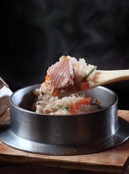 五頭山麓御食事処山清水の店舗写真1